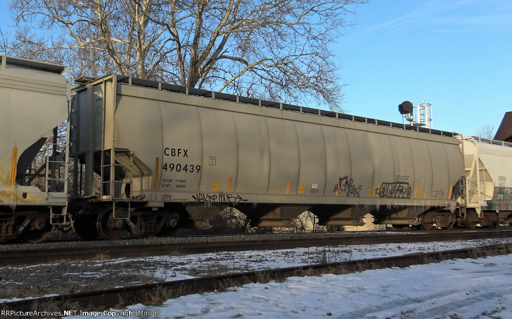 CBFX 490439